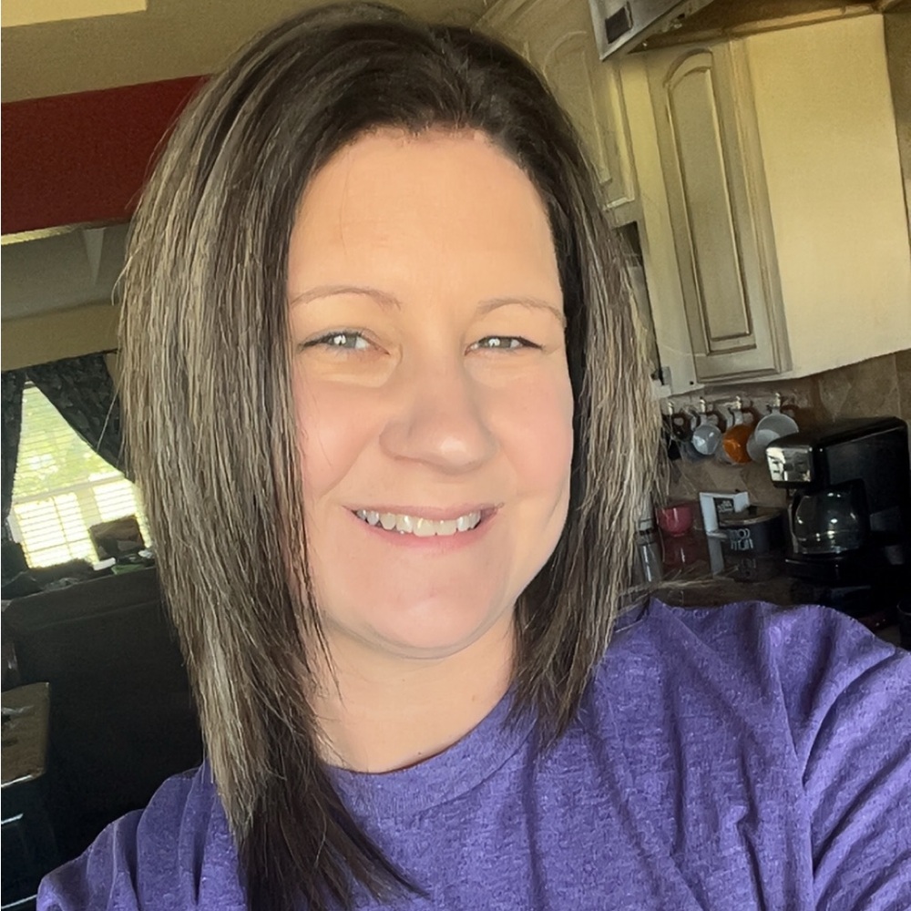 Meet your Posher, Gena